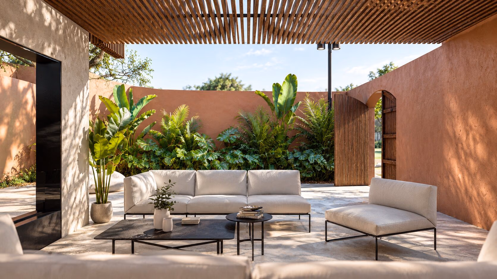 Vivienda Monnars: interior y jardín resueltos como un solo proyecto.